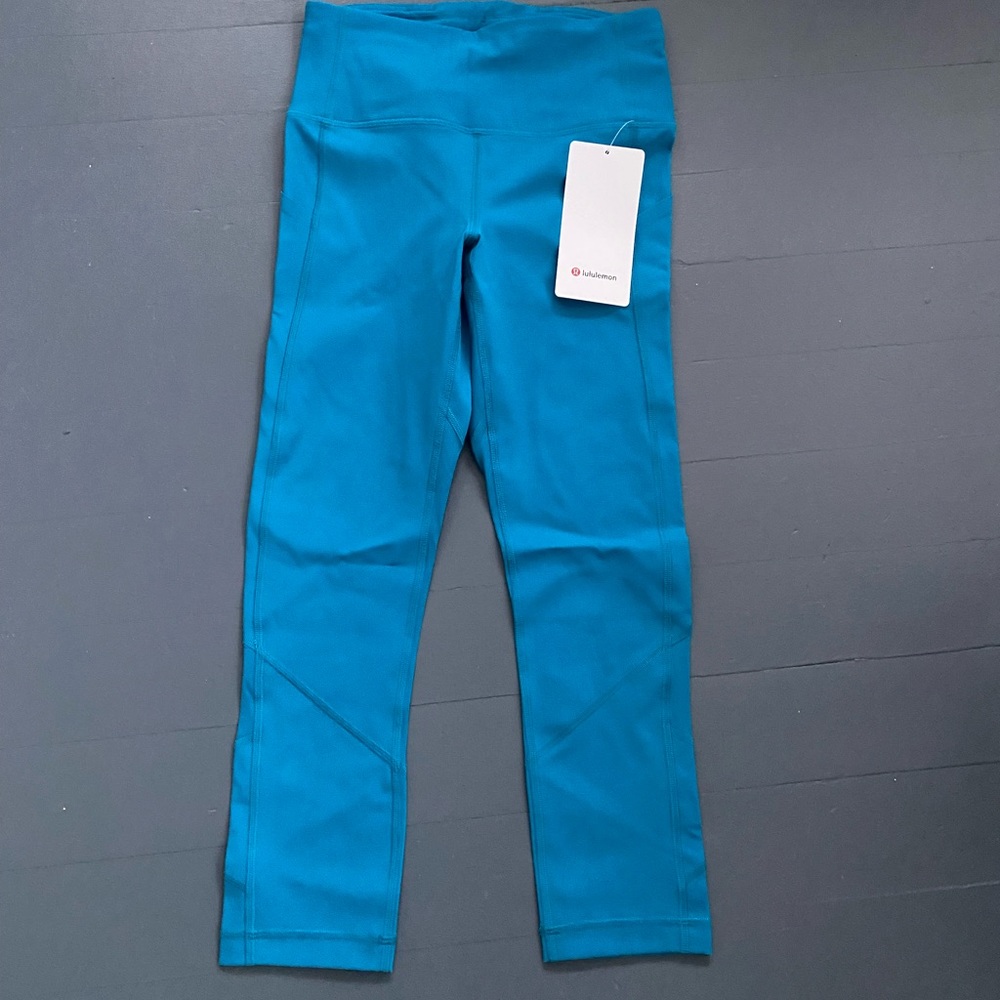 Lululemon pace rival crop